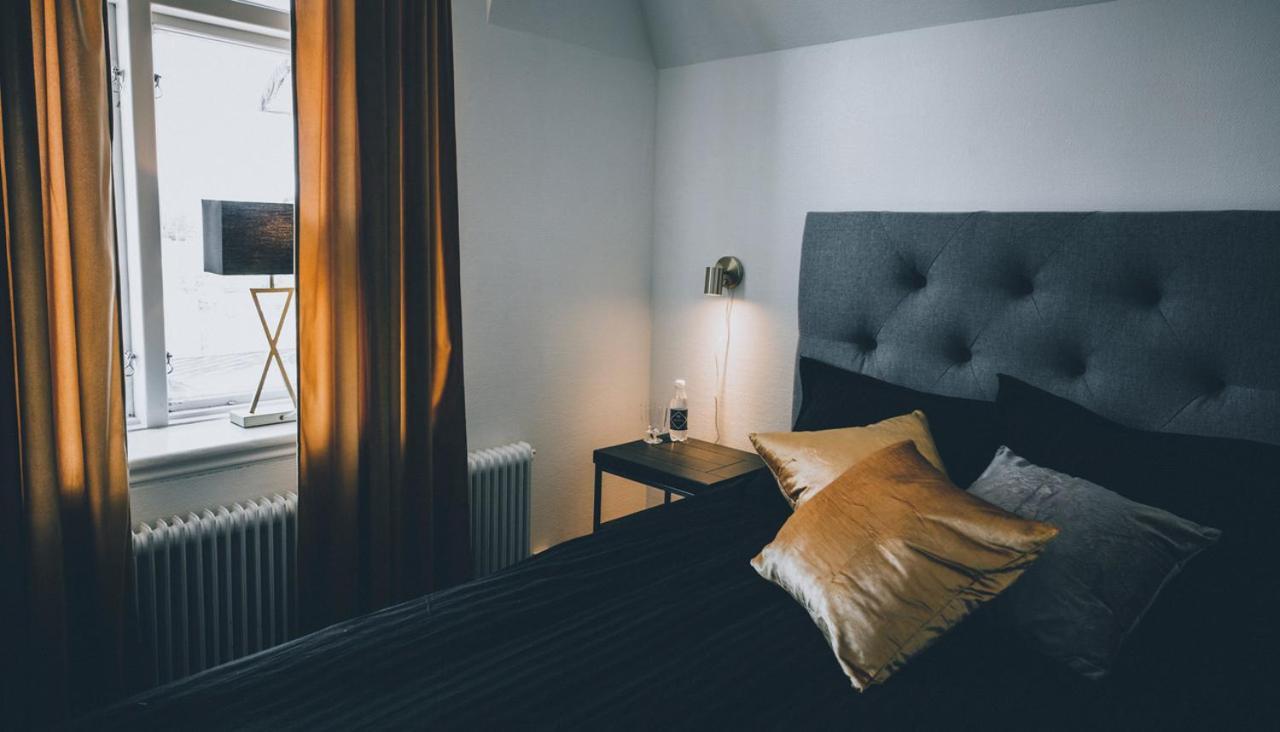Froevi Hotell Frovi Ngoại thất bức ảnh