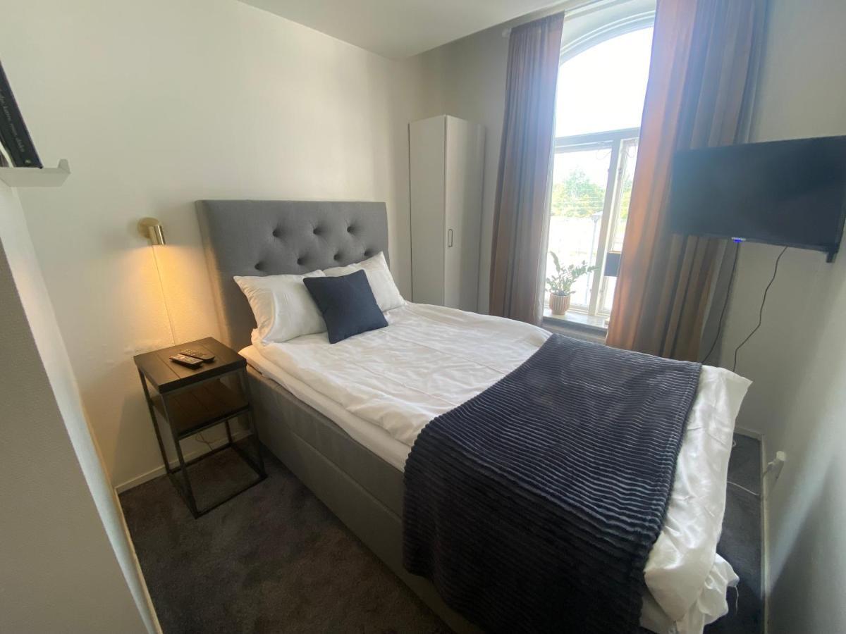 Froevi Hotell Frovi Ngoại thất bức ảnh