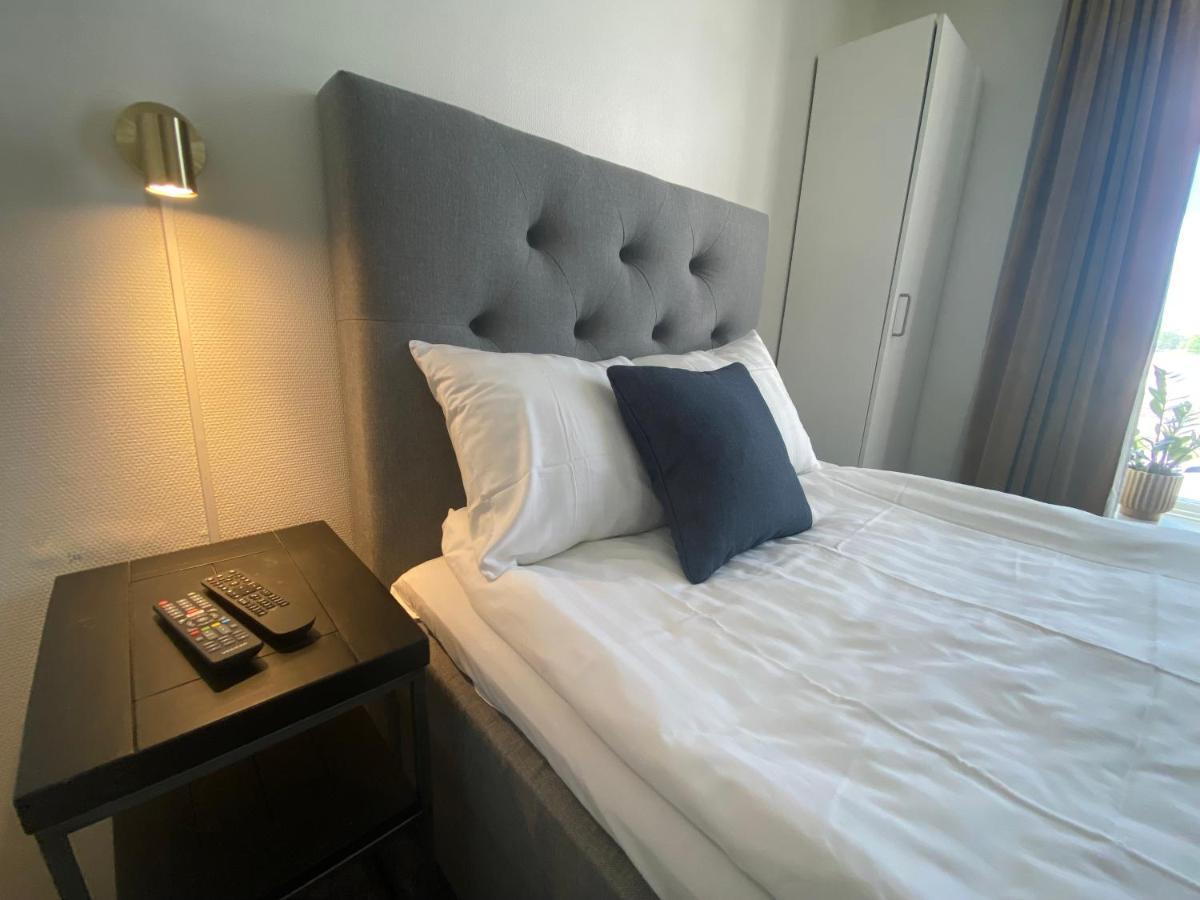 Froevi Hotell Frovi Ngoại thất bức ảnh